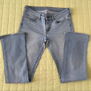 Levi’s Light Wash Jeans